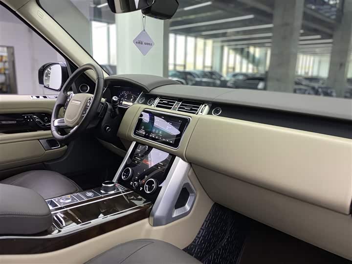 Фото 8 - Land Rover Range Rover