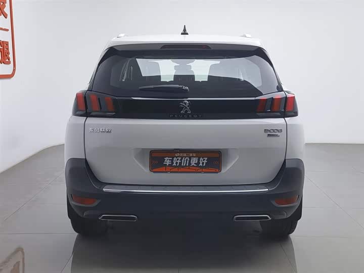 Фото 4 - Peugeot 5008
