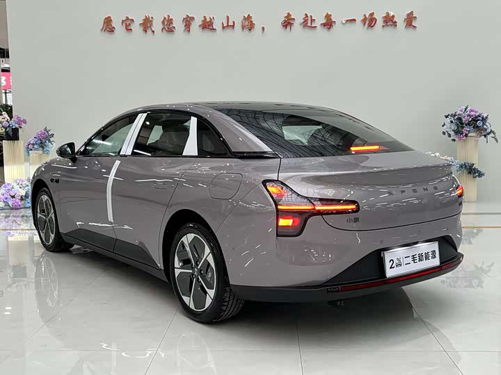 Фото 8 - XPeng Mona M03