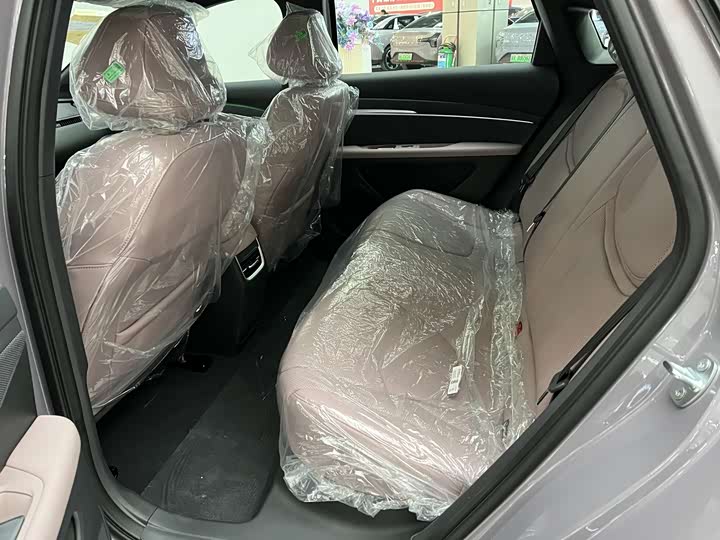 Фото 9 - XPeng Mona M03