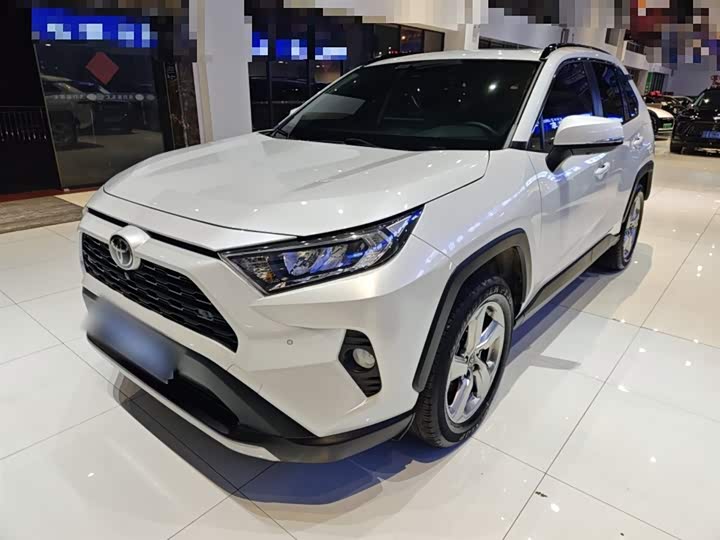 Фото 1 - Toyota RAV4