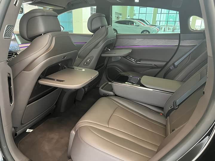 Фото 7 - Denza Z9