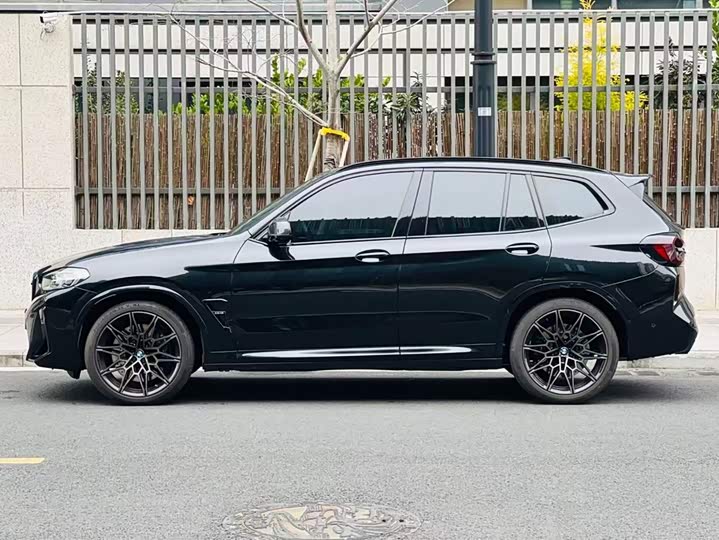 Фото 2 - BMW X3 M