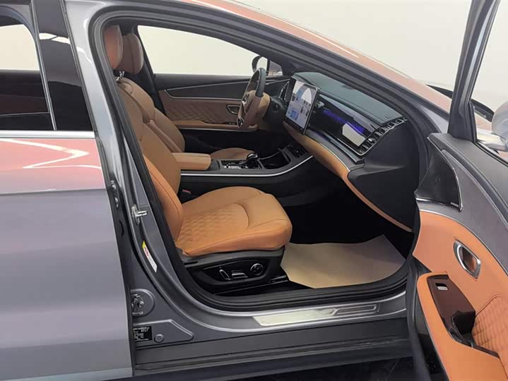 Фото 8 - BYD Han