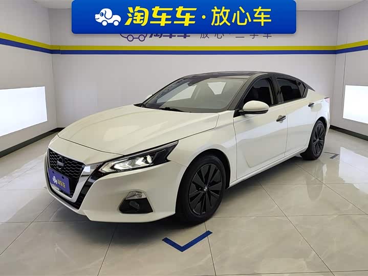 Фото 1 - Nissan Teana