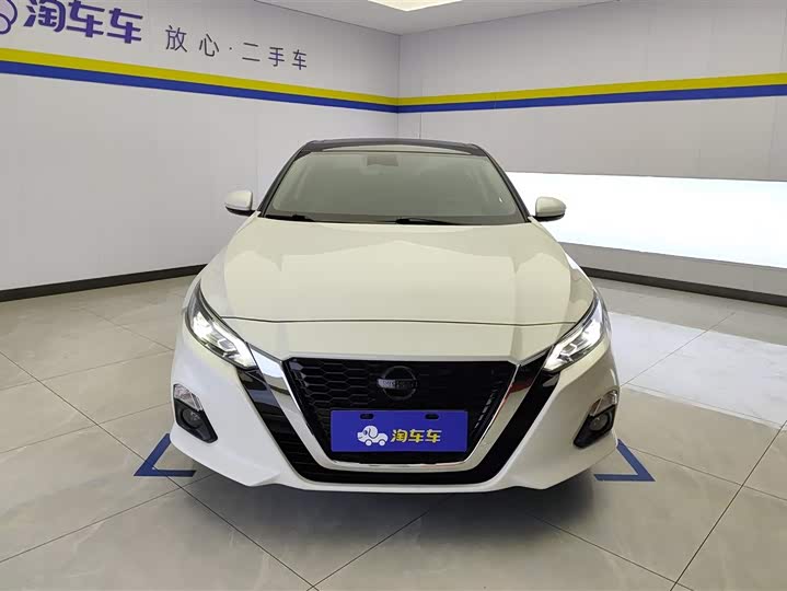 Фото 2 - Nissan Teana