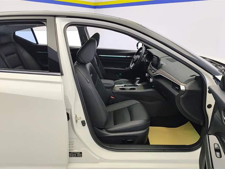 Фото 8 - Nissan Teana