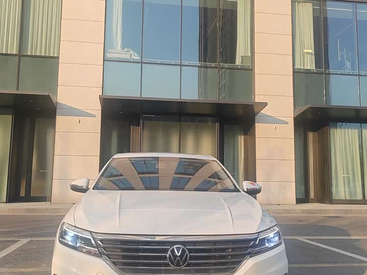 Фото 2 - Volkswagen Lavida