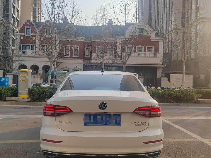 Фото 9 - Volkswagen Lavida