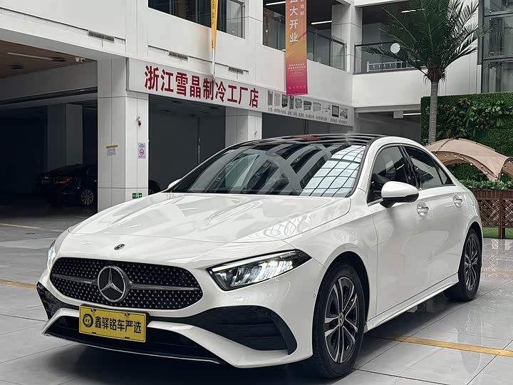 Фото 1 - Mercedes-Benz A-Class