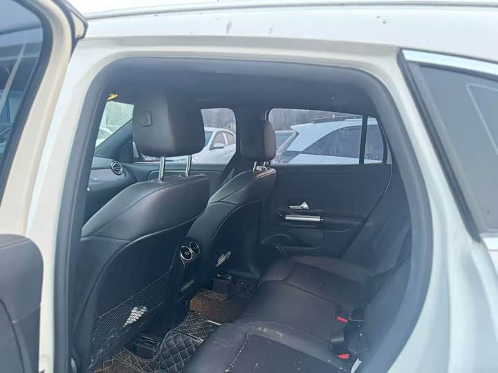 Фото 3 - Mercedes-Benz GLA-Class