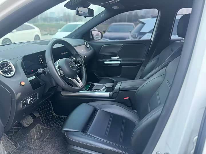 Фото 8 - Mercedes-Benz GLA-Class