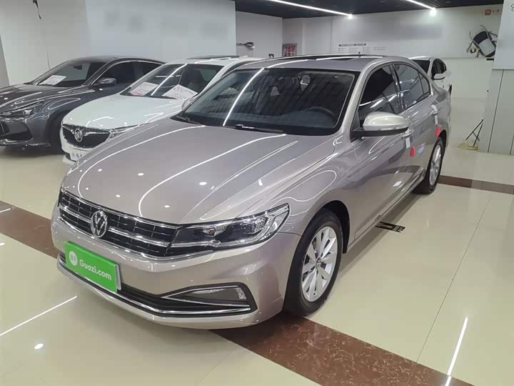 Фото 1 - Volkswagen Bora