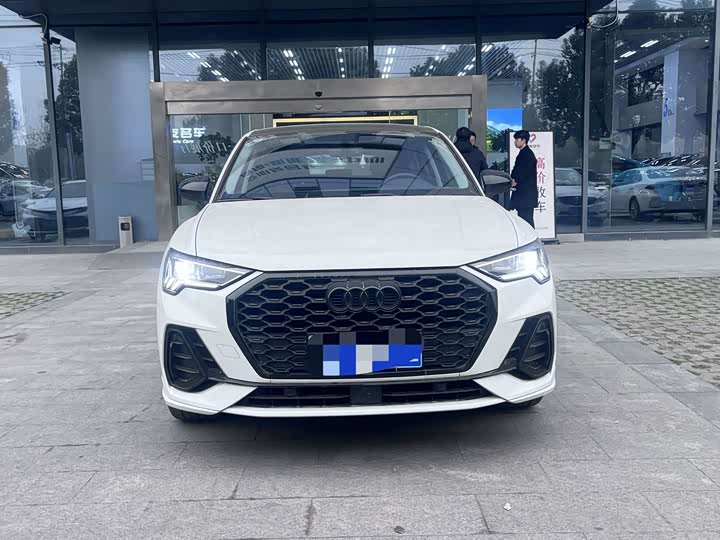 Фото 2 - Audi Q3 Sportback