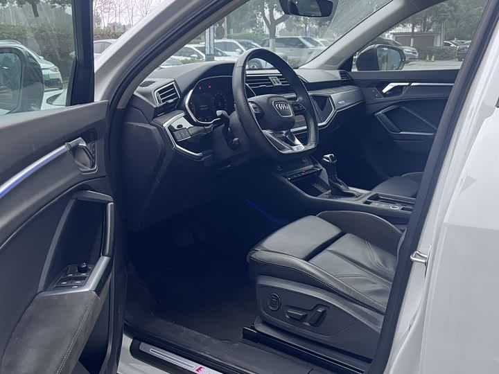 Фото 3 - Audi Q3 Sportback