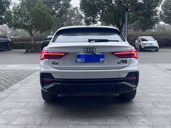 Фото 8 - Audi Q3 Sportback