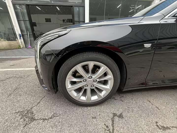 Фото 9 - Cadillac CT5