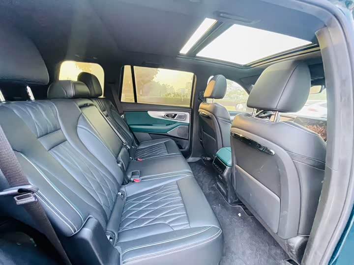 Фото 9 - GAC Trumpchi GS8