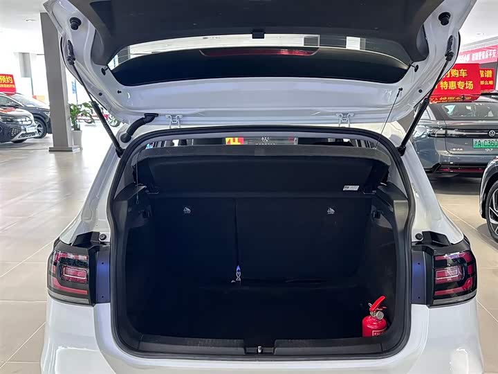 Фото 4 - Volkswagen Tacqua