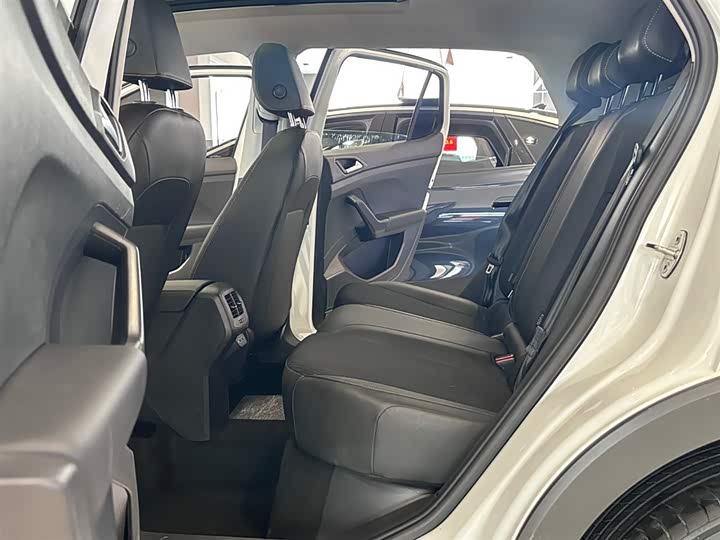 Фото 6 - Volkswagen Tacqua