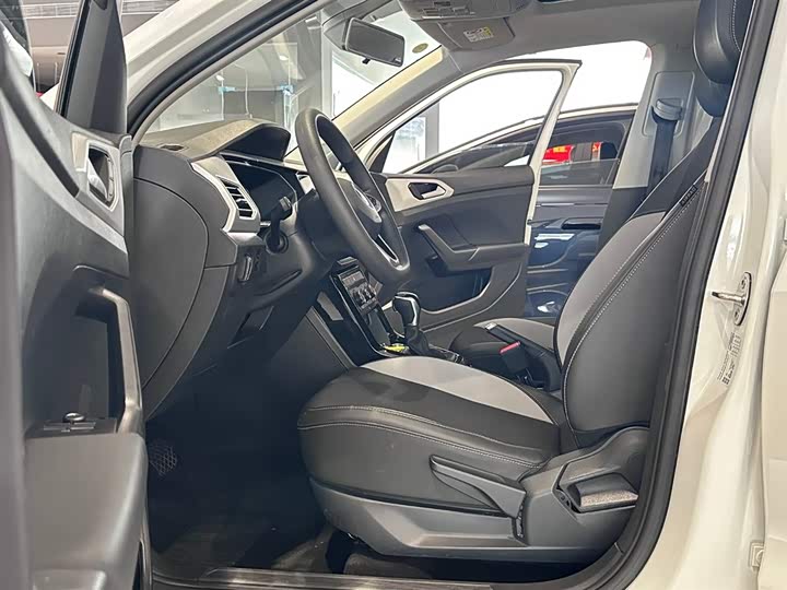 Фото 8 - Volkswagen Tacqua