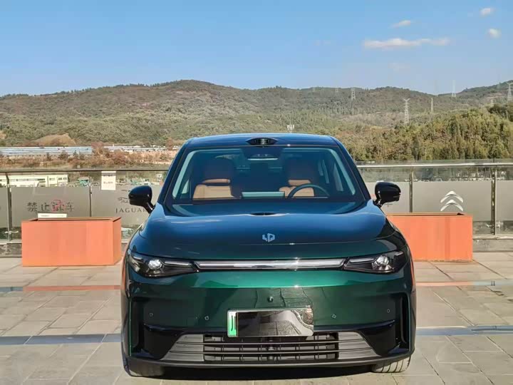 Фото 2 - Leapmotor C10