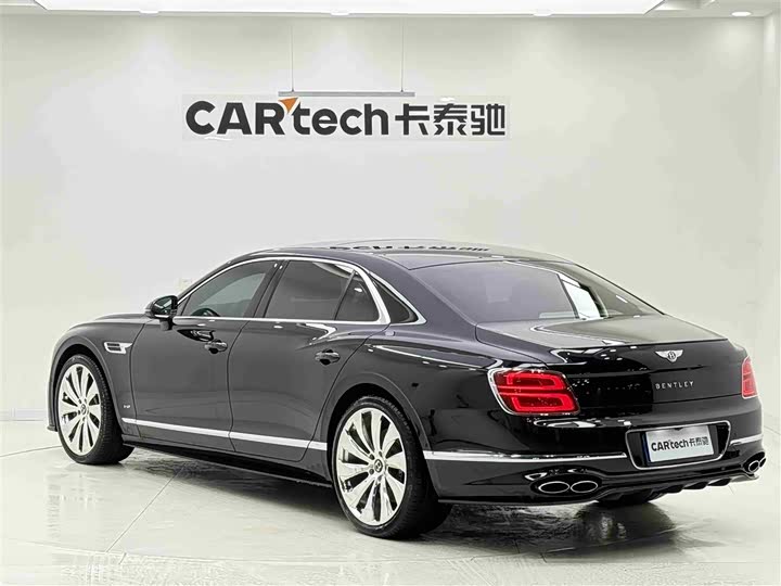 Фото 3 - Bentley Flying Spur