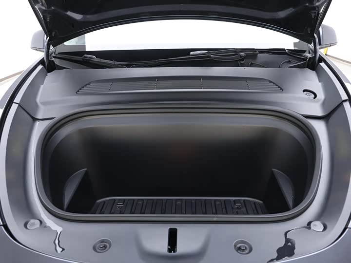 Фото 9 - Tesla Model Y