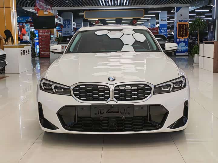 Фото 3 - BMW 3 Series