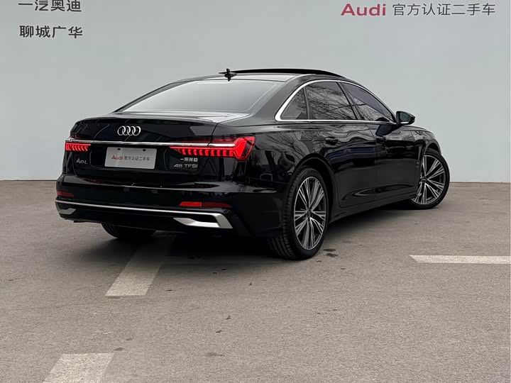 Фото 4 - Audi A6L