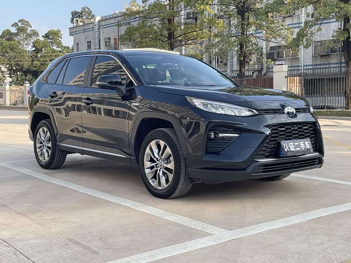 Фото 2 - Toyota Wildlander