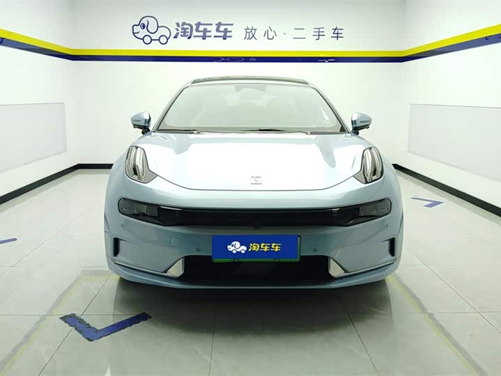 Фото 2 - Zeekr 001