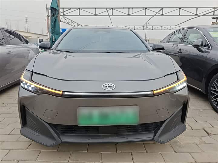 Фото 3 - Toyota bZ3