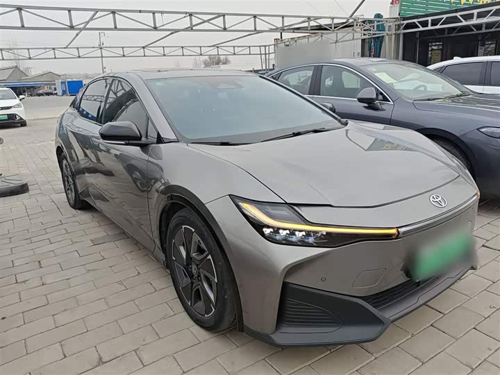 Фото 4 - Toyota bZ3