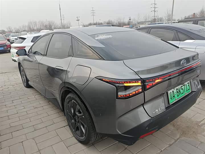 Фото 5 - Toyota bZ3