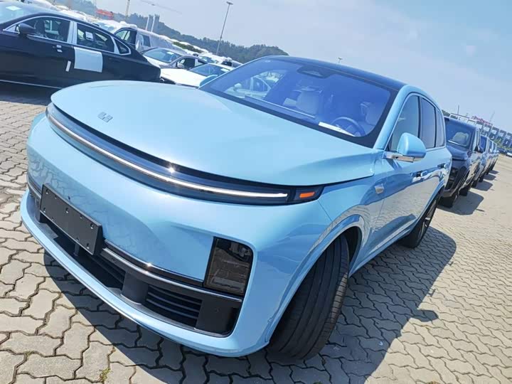 Фото 1 - LiXiang L7