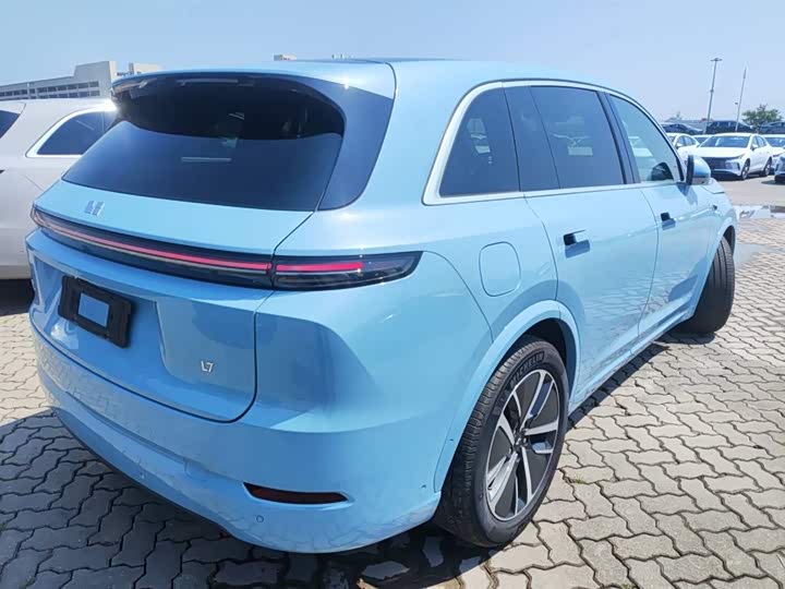 Фото 2 - LiXiang L7