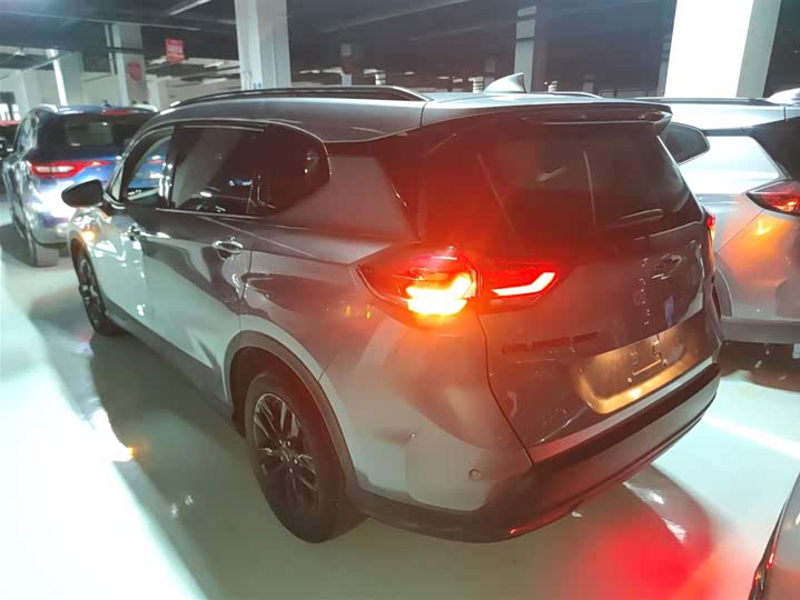 Фото 5 - Chevrolet Orlando