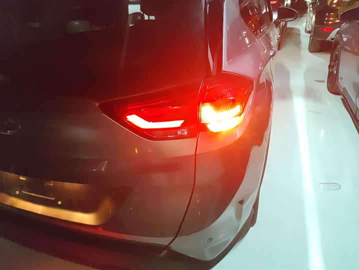 Фото 8 - Chevrolet Orlando