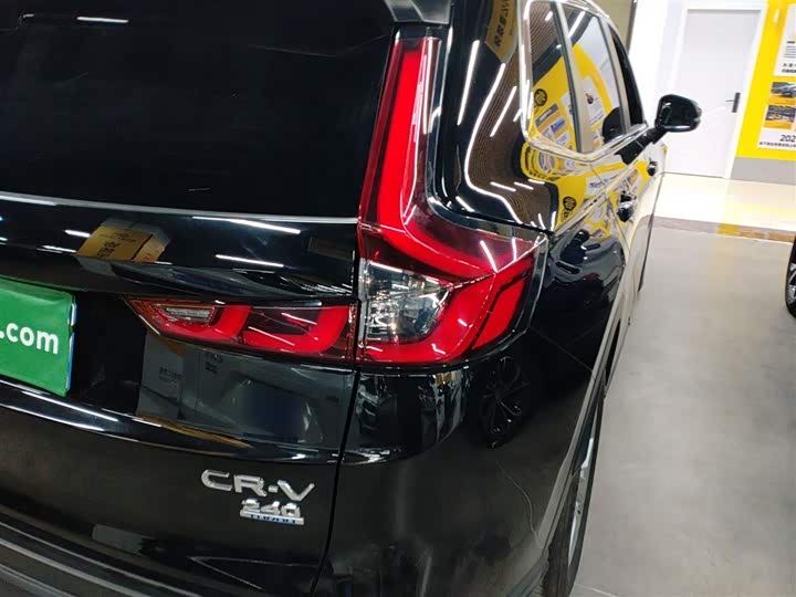 Фото 8 - Honda CR-V