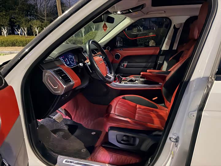 Фото 9 - Land Rover Range Rover Sport