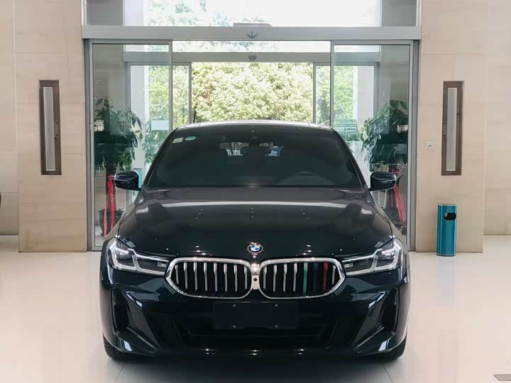 Фото 2 - BMW 6 Series GT