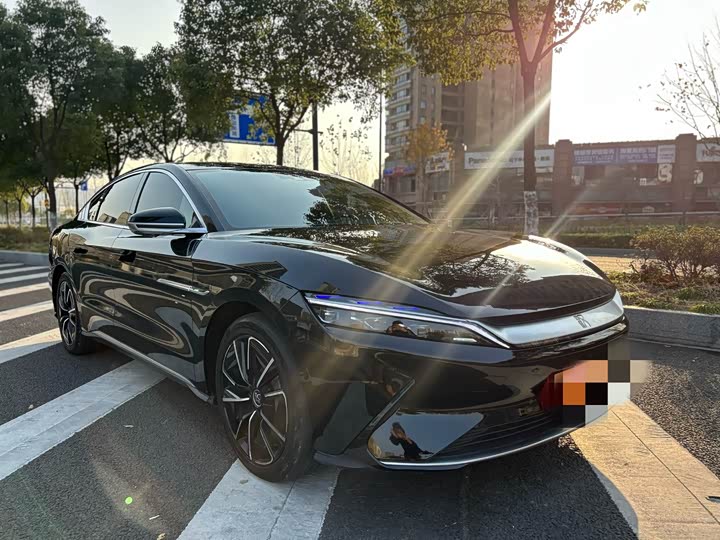 Фото 3 - BYD Han