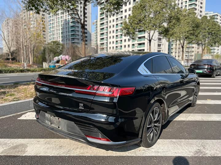 Фото 4 - BYD Han