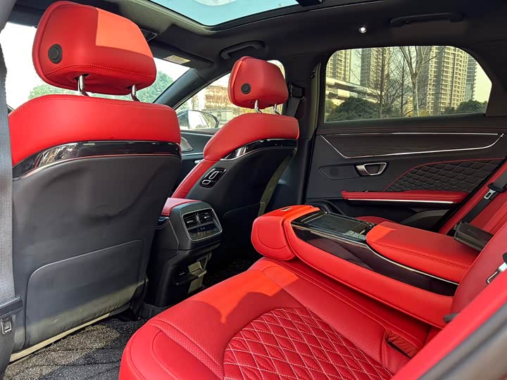 Фото 8 - BYD Han