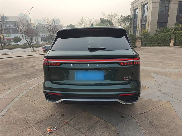 Фото 6 - Geely Monjaro