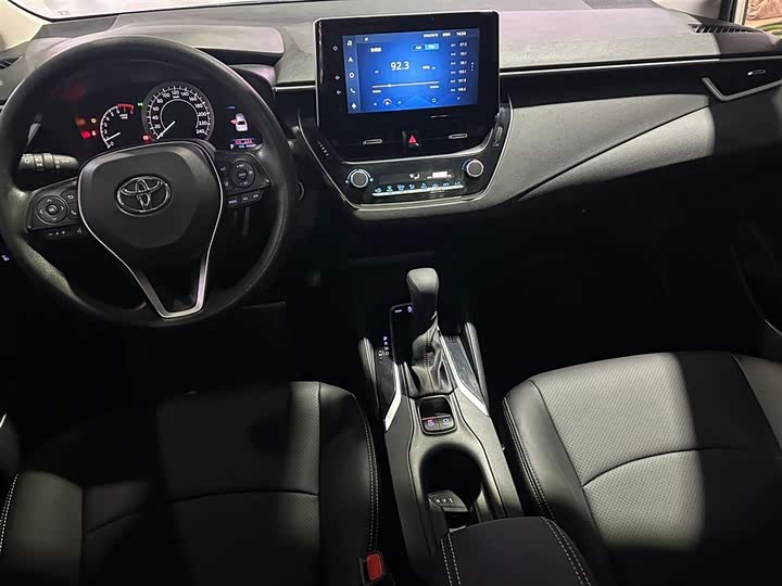 Фото 6 - Toyota Corolla