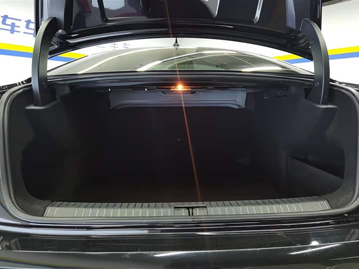 Фото 4 - Volkswagen Passat