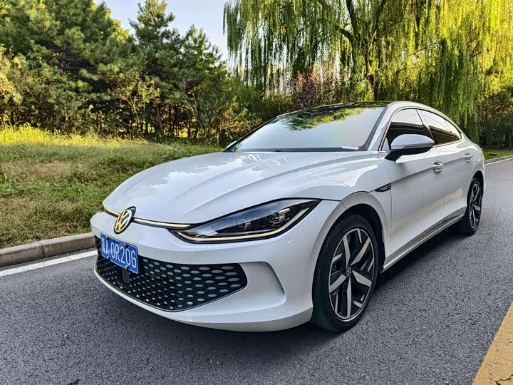 Фото 1 - Volkswagen Lamando L