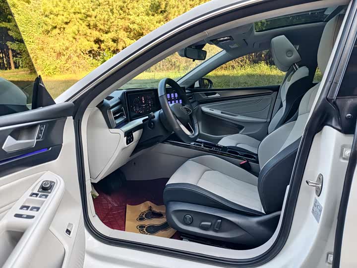 Фото 7 - Volkswagen Lamando L